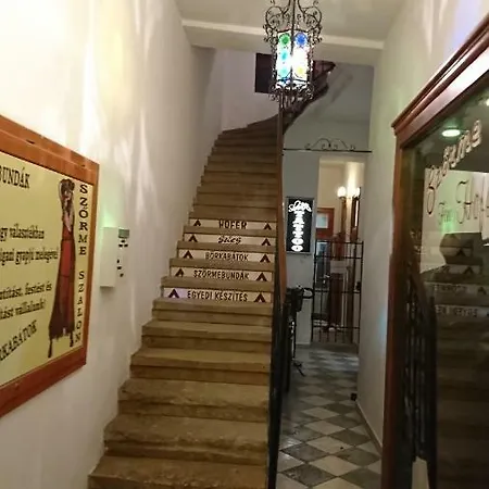 Kisfaludy Karoly Lägenhet Győr